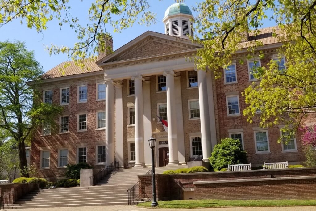 An image of the University of North Carolina at Chapel Hill.