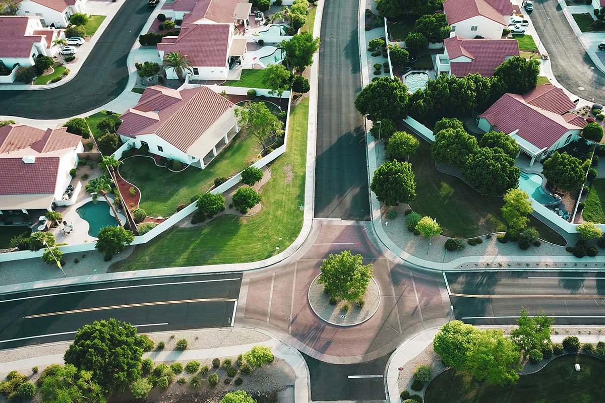 overhead drone shot of a cookie-cutter neighborhood in Glendale, USA.