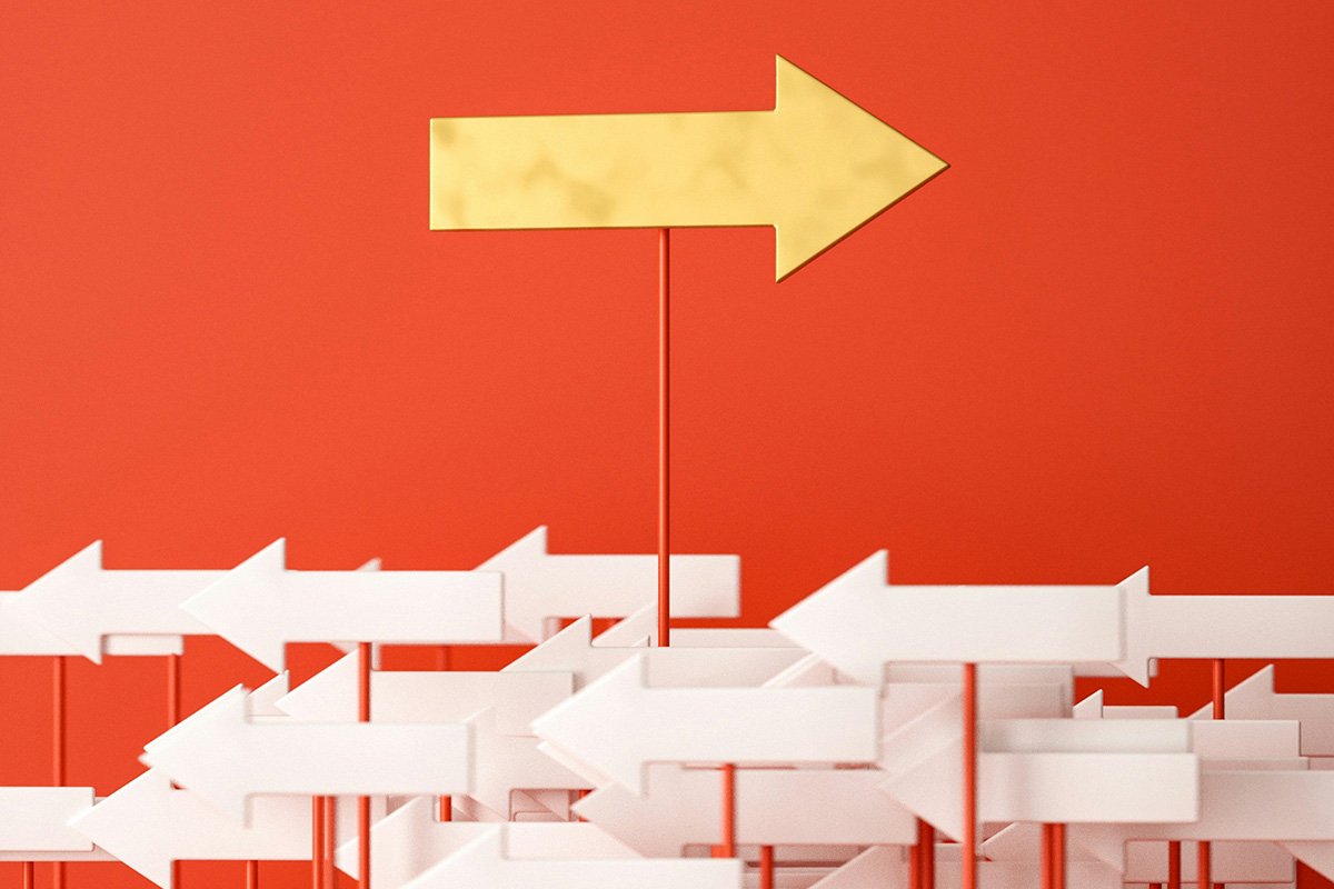 A large yellow arrow pointing to the right rises above a sea of smaller white arrows pointing to the left.