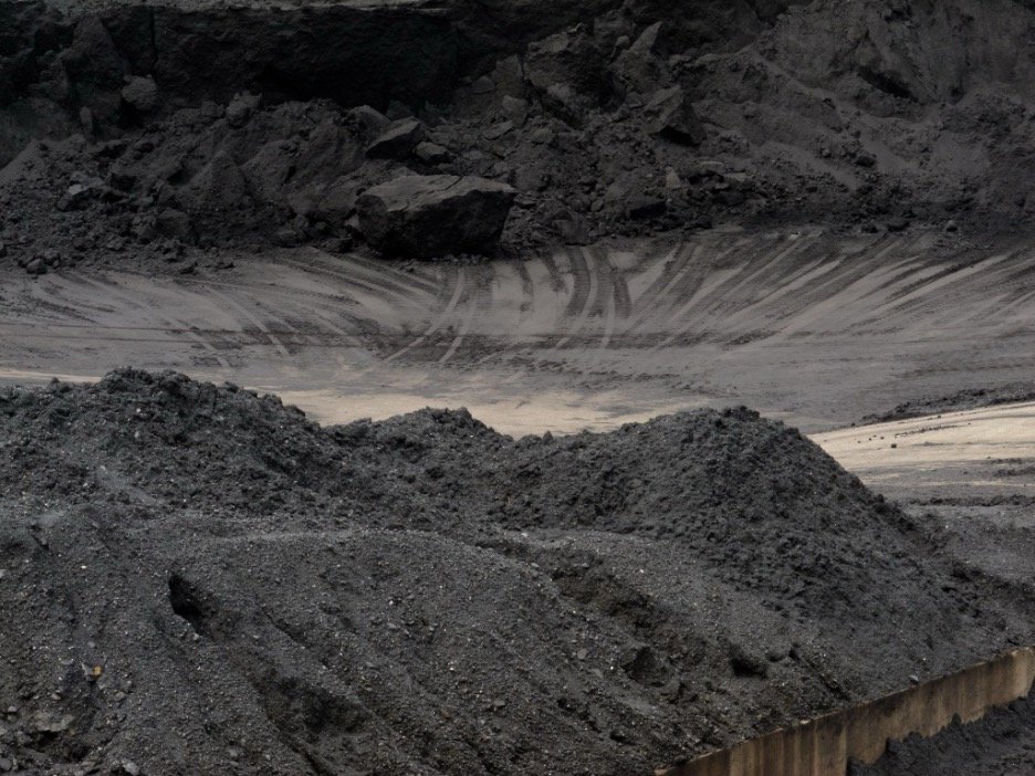 Coal ash, the toxic remains of coal burning in power plants, contains a hazardous brew of toxic pollutants including arsenic, boron, cadmium, chromium, lead, radium, selenium, and more.